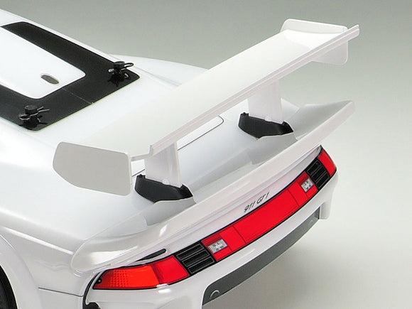 Tamiya 47443 Porsche 911 GT1 Street (TA03R-S)